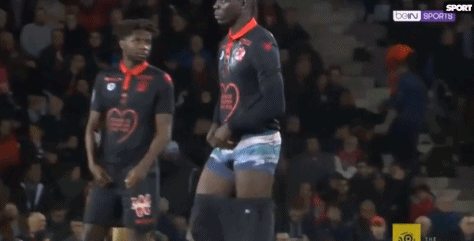 全市场：尤文对穆阿尼回归持乐观态度，但巴黎对谈判拖延不满