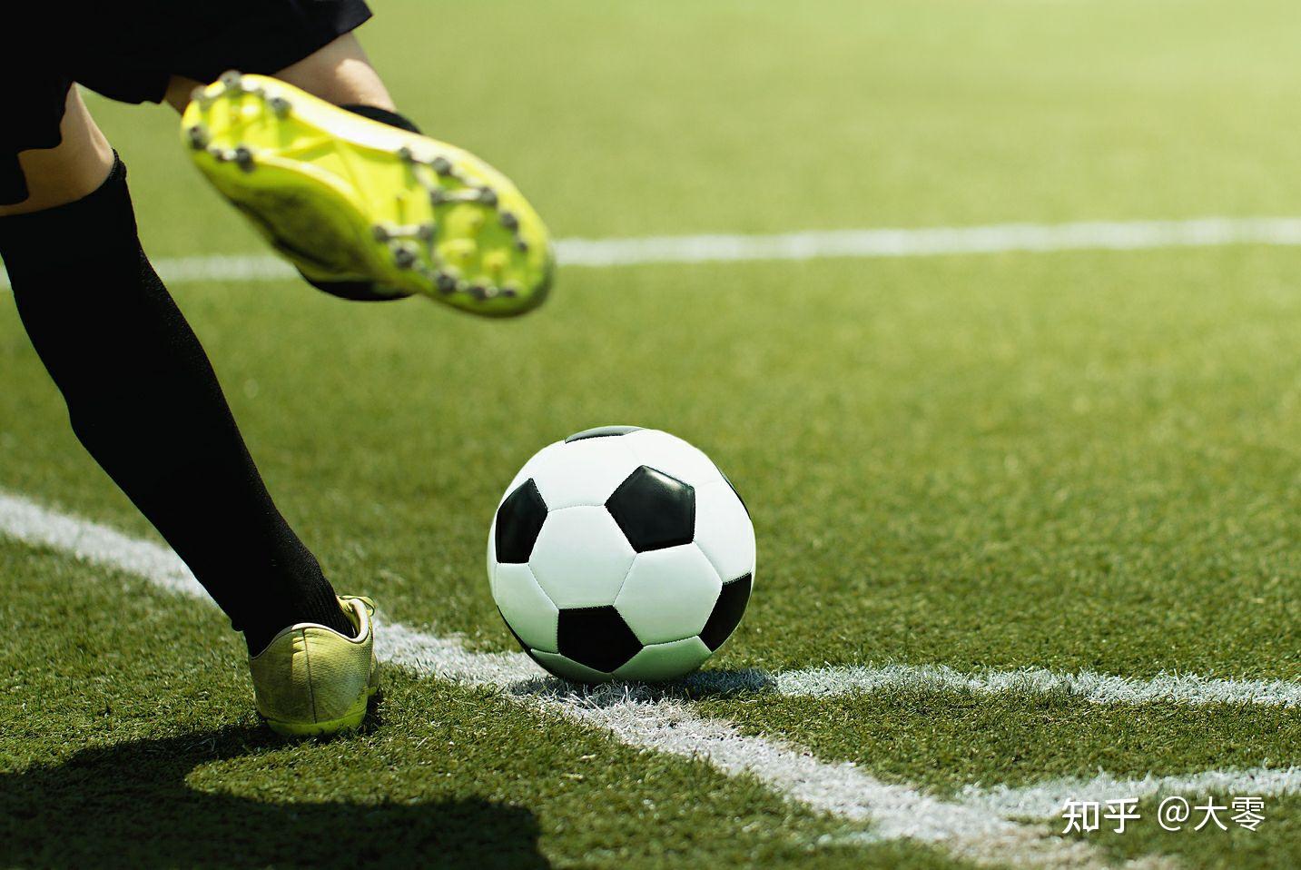 莱默尔：我当然愿意和拜仁续约，我在这里过得很开心（莱默尔表态愿与拜仁续约：在这里过得很开心）