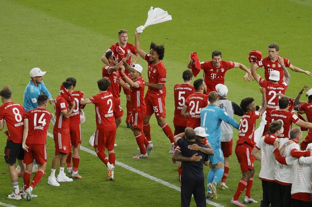 半场战报：巴萨2-0毕尔巴鄂竞技，莱万破门，费兰建功（半场快讯：巴萨2-0领先毕尔巴鄂竞技，莱万、费兰先后破门）